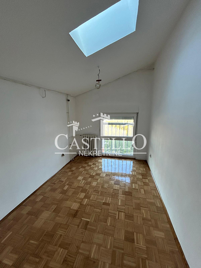 WhatsApp Image 2025-11-18 at 20.52.10 (8)